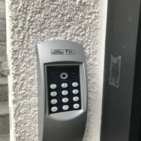 Einliegerwohnung Mit Terrasse * Friedrichshafen